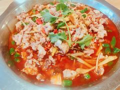 -兔行天下-鸿鹤鲜锅兔(中海国际店)