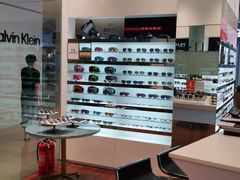 -LensCrafters亮视点·OAKLEY精选(静安嘉里中心店)