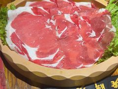 -老牌坊云南鱼豆花火锅(爱建店)