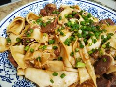 -壹阁胡羊焖饼(特色小吃街店)
