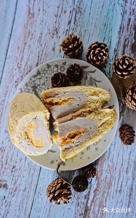 LELECHA乐乐茶(上海五角场万达广场店)咸蛋黄芋泥软软包图片