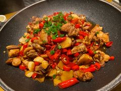 -爱碗亭·鲜炒湖南菜(壹城中心店)
