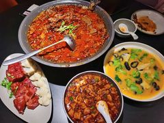 -麻六记(凤凰汇店)