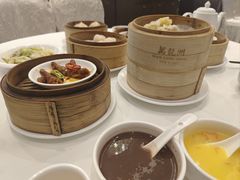 -万龙洲海鲜(大兴绿地缤纷城店)