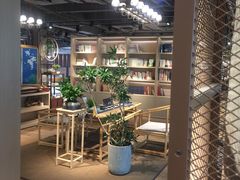 -光海书局(南京东路第一百货店)