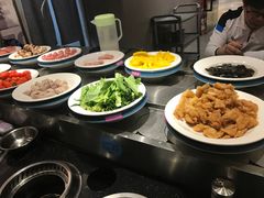-钱小主·自助回旋烤肉火锅餐厅(东方新天地店)