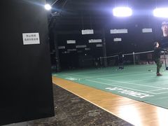 -尤尼克斯羽毛球主题馆
