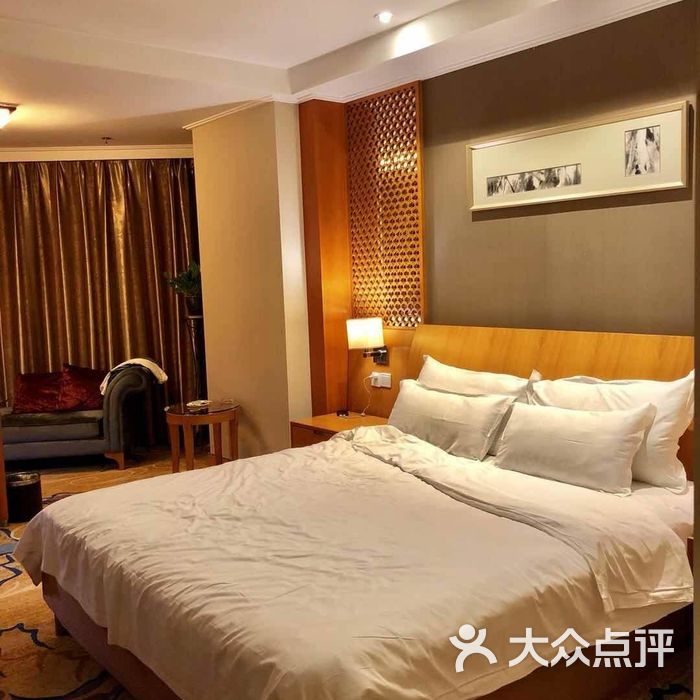 南京书香世家酒店保健图片