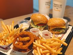 -The Habit Burger Grill 哈比特汉堡(复兴soho店)