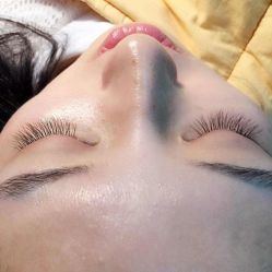 -EMILY艾枚莉美甲美睫·美颜·现磨咖啡