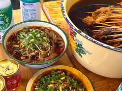 -拈签一笑黄牛肉辣卤串串