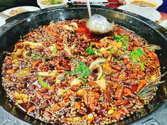 -烧哥美蛙肥肠鱼火锅·十五年社区店
