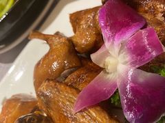 生乳鸽-粤秀小厨·广式早茶(辽宁路店)