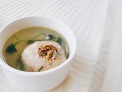 蟹粉狮子头-怡园饭店-餐厅(四望亭店)