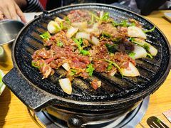 招牌爆腌儿鲜牛肉-北京小炮儿炙子烤肉·铜锅涮肉(南京弘阳广场店)