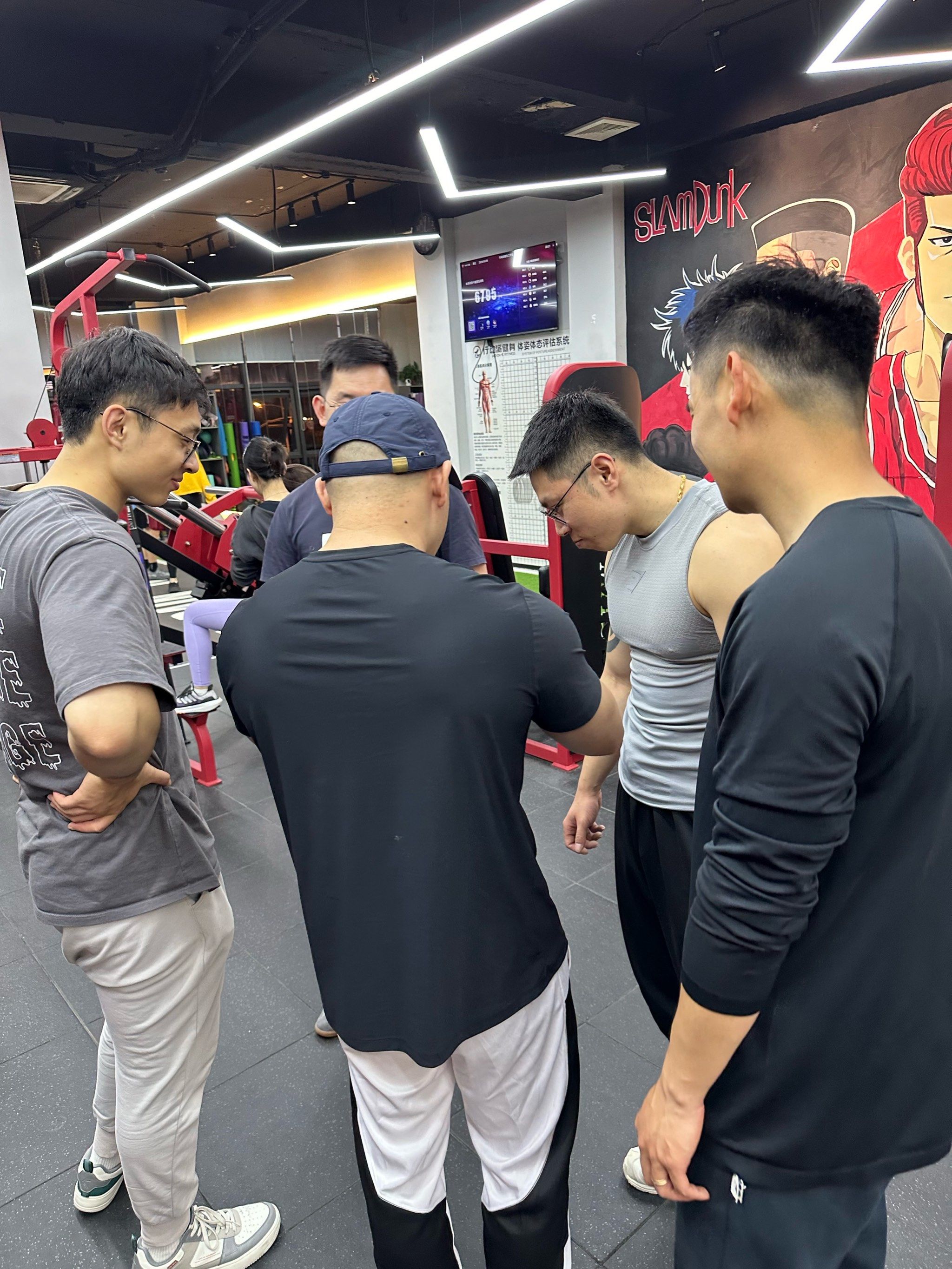 是什么让一群大汉为之着迷,原来是徐总的大