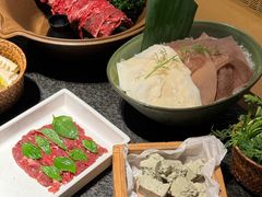 -三出山火锅(南京万象天地店)