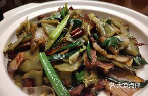 Pickled Lettuce Stir-fried with Preserved Pork