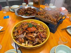 -休记光头香辣蟹干锅(绵竹店)