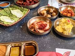 -草家酱蟹炭火烤肉店(珲春南路二店)