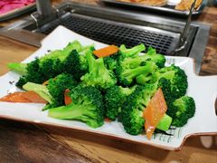 -清真·东拉黑炭火烤羊腿(世通·国际店)
