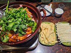 -凤兴鸡煲(宝安海雅店)