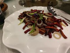 -鞍山大白鲨美食酒店