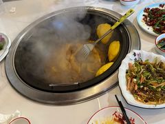 -人民公社铁锅炖·东北菜(卫国道店)