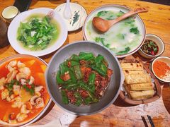 -老滇山寨•云南特色菜•地方菜•民族风情歌舞表演(金碧店)