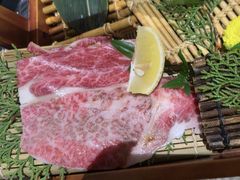 -山川小町·极番烧肉(新地假日广场店)