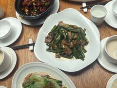 -渝半城经典川粤菜(重庆天地店)
