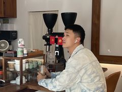 -Line来恩咖啡(石厦花园店)