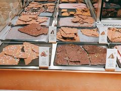 面包甜点陈列柜-Laderach 莱德拉(上海环贸iapm店)