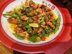 -富正毅三下锅·湘西韵味(天门山索道店)