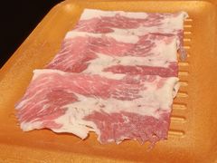 -牛YO寿喜烧·铁板烧和牛火锅自助(市府恒隆店)