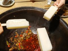 -万里闯关东铁锅炖菜馆(高新旗舰店)