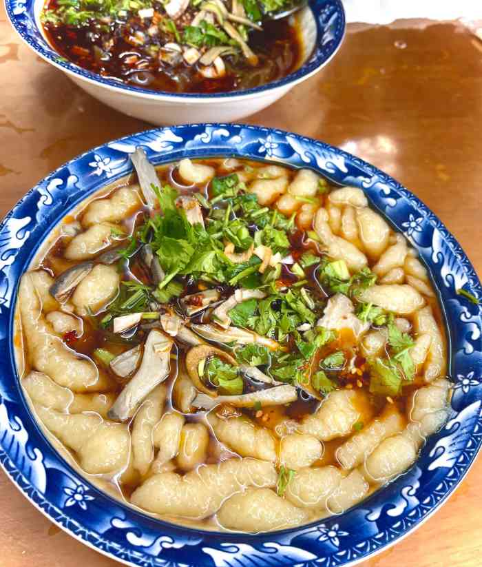 二女凉粉-"好客又热情 明码标价也踏实 门口自取热水.