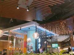 大堂-三人行骨头王火锅(长寿店)