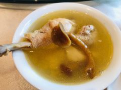 高山土鸡煲-千岛湖鱼味馆(十字街总店)
