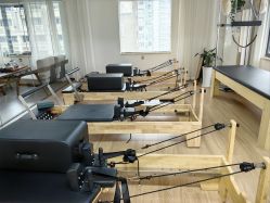 -馨媛瑜伽普拉提