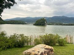 -星湖旅游景区七星岩