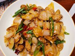 -川流不息·地道川菜·小龙虾(松东路店)