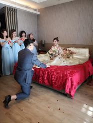 -艾朵婚纱