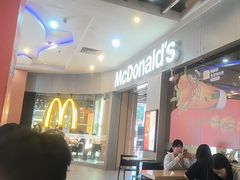 -麦当劳(中二横路店)