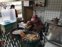 -半月镰胡姐脆皮萝卜饺子