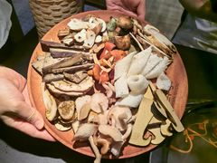 -芸鲜季·云南野生菌餐厅· 云南风物味研社(闵行店)