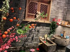-老牌坊云南鱼豆花火锅(哈西万达店)