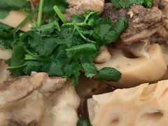 莲藕筒骨煲-金华安大酒楼·老牌潮菜·粤式茶点(东方国际店)