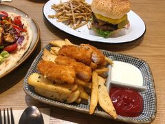 英式炸鱼配宽薯-HELLO 27 意面·沙拉·帕尼尼