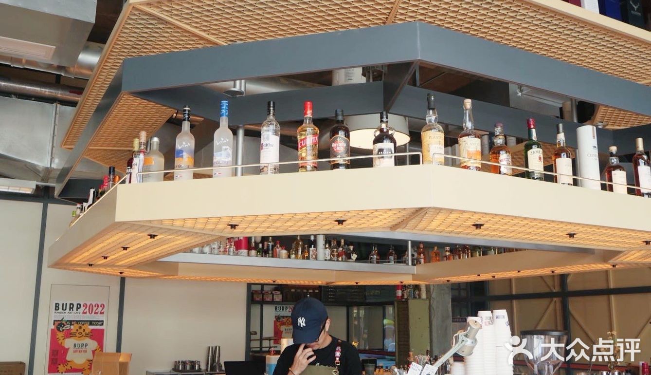 芜湖！南京也有钟薛高的雪糕咖啡特调啦～